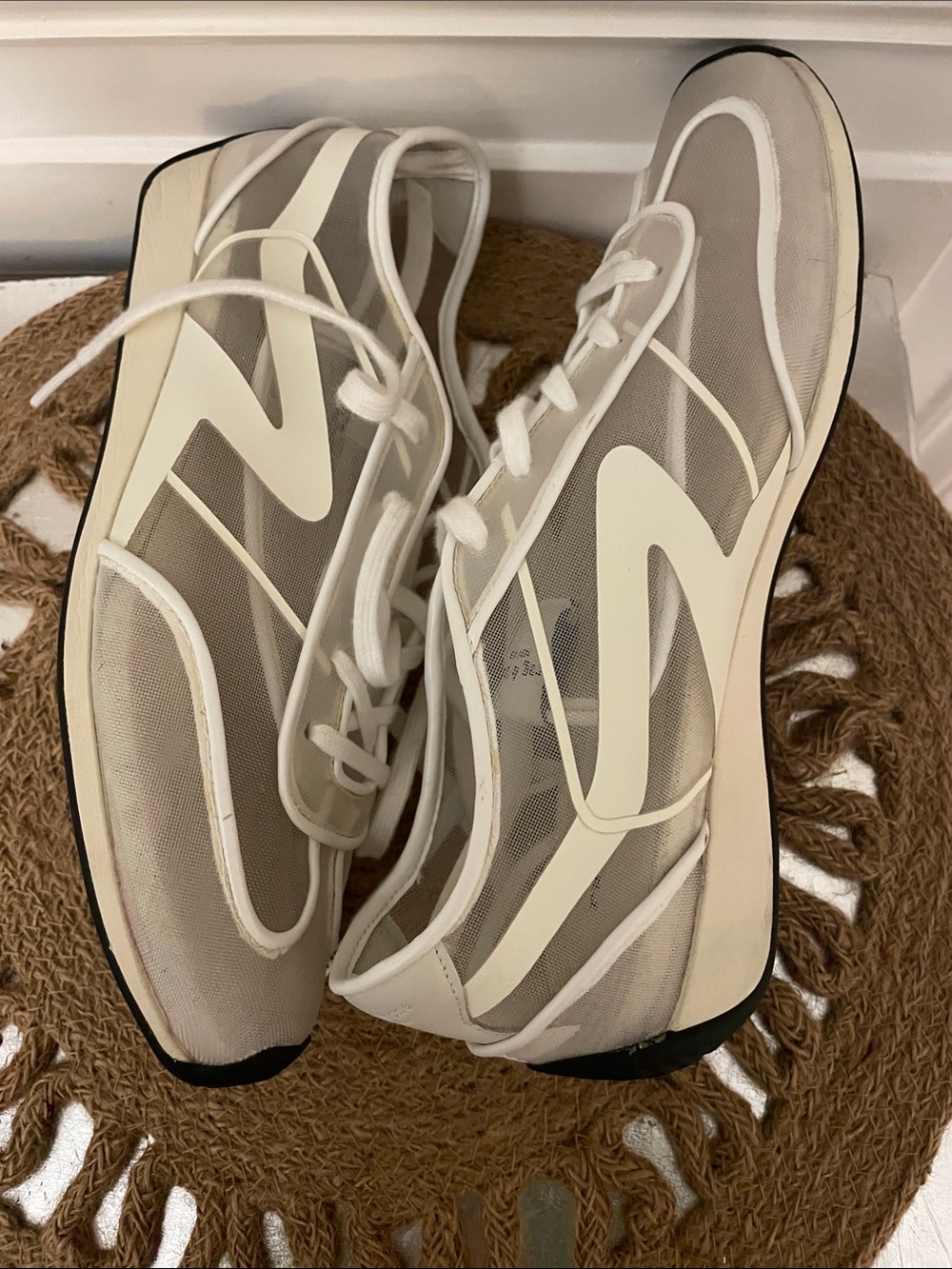 rag & bone Off-White Mesh Retro Runner - Picture 3 of 9